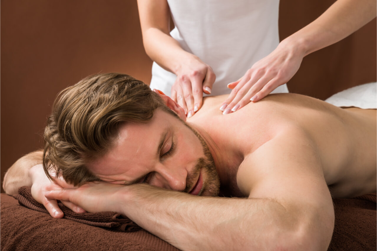 getting chiropractic massage